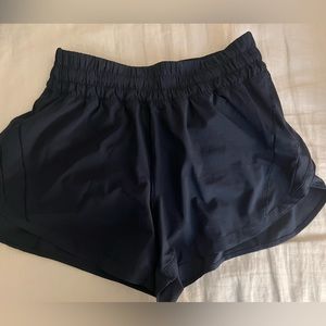 Lululemon High Rise Track That Short 3in